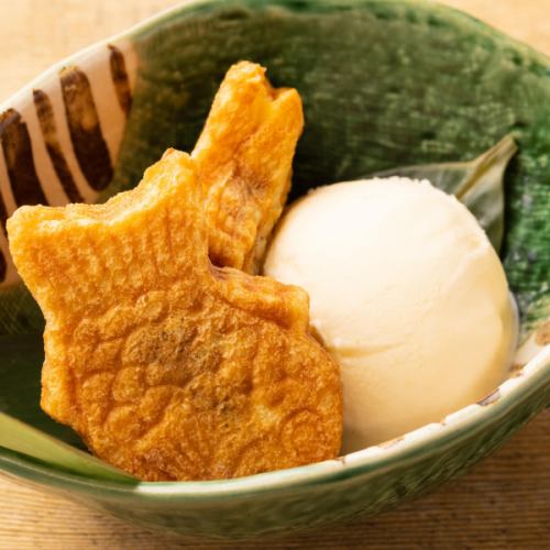 Fried Taiyaki with vanilla ice cream