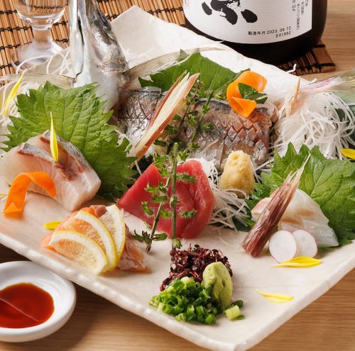 Assortment of 5 kinds of sashimi for 1 person