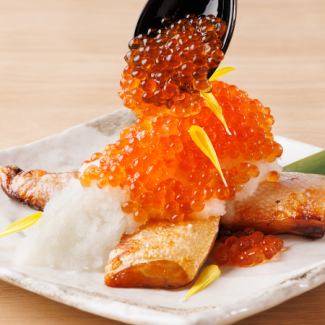 Grilled salmon roe with lots of harasu