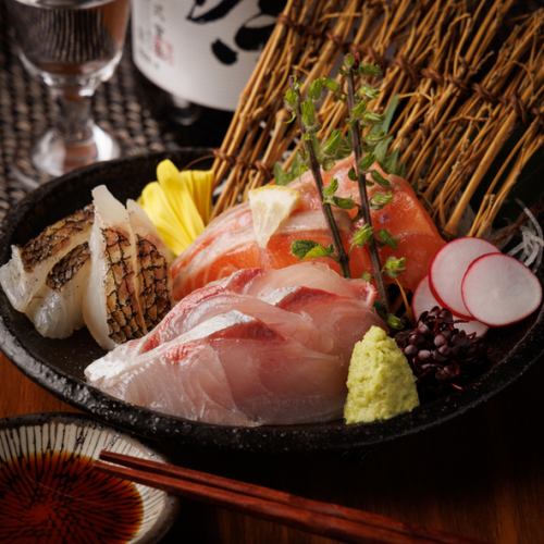 We also have confidence in seafood dishes ◎We also have sashimi such as spilled salmon roe!