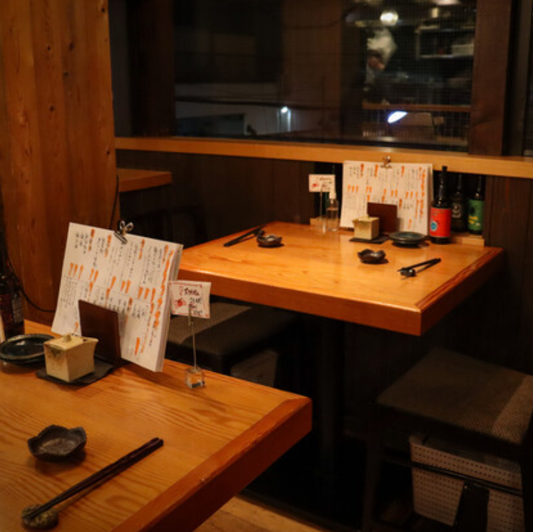 おしゃれ居酒屋のライブ感楽しめるカウンターとテーブル席完備◎