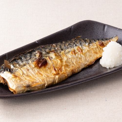 Salt-grilled mackerel