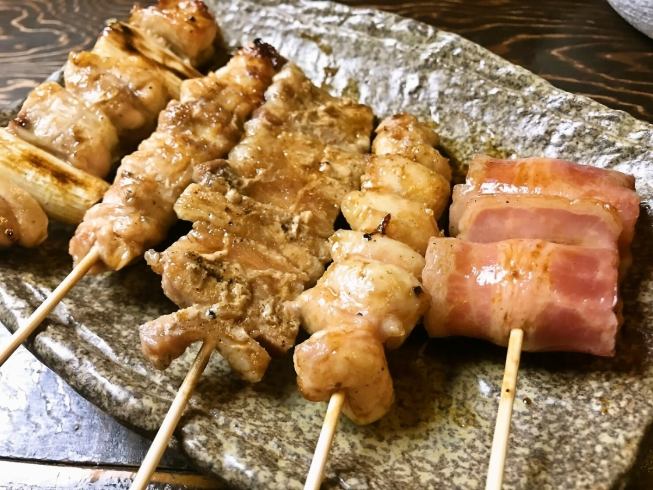 "Okay!" Yakitori who responded to eating yakitori, the big chicken who used the chicken sticking to the owner!