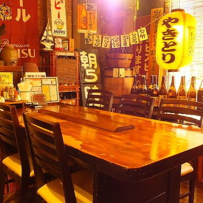 テーブル席もございます♪