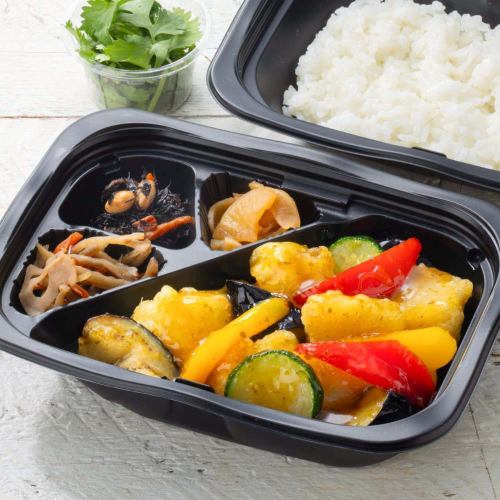 鱧と夏野菜のエスニック甘酢ソース 弁当