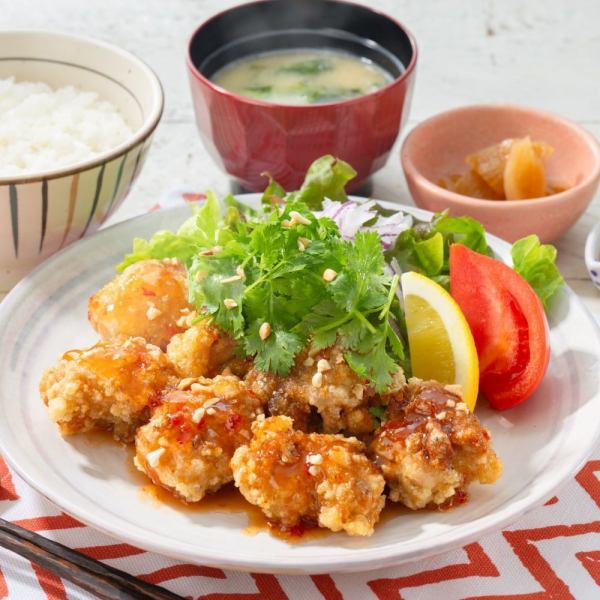 〈限定メニュー〉スイートチリの大戸屋アジアン唐揚げ