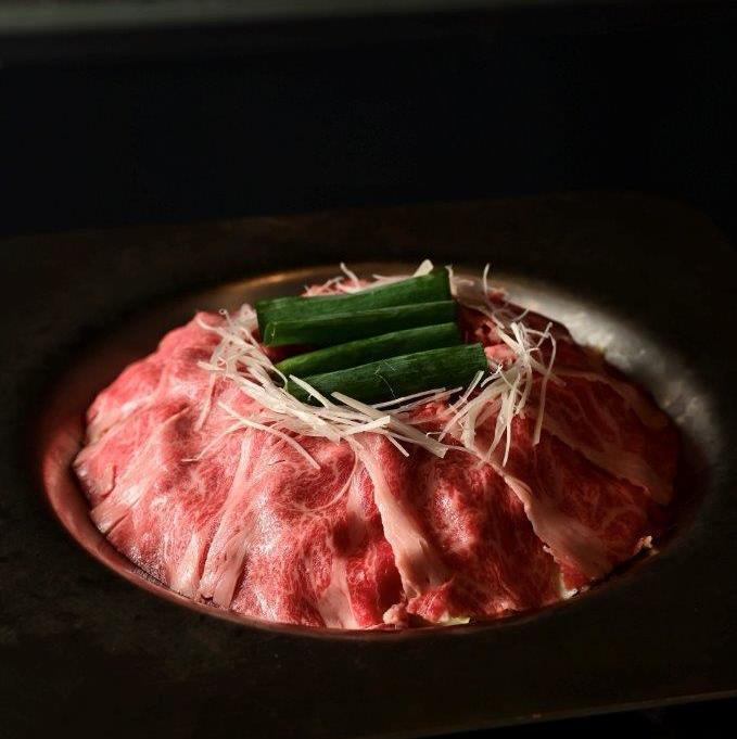 焼肉と鍋が1つになった新感覚の料理【炊き肉】ぜひお試し下さい