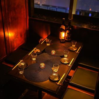 최대 6명까지의 느긋한 테이블 타입의 개인실입니다.접대, 소규모 인원에서의 연회, 회사에서의 회식에도 최적.4명 이하, 6명 이상의 고객도 상담하실 수 있습니다.