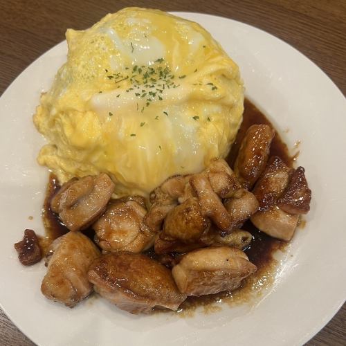 ふぁふぁ卵の焼鳥丼