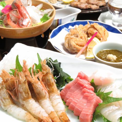 【能登渔夫套餐】瓦斯虾生鱼片拼盘、能登牛肉串等共7道菜品，可尽享能登的魅力⇒4,300日元