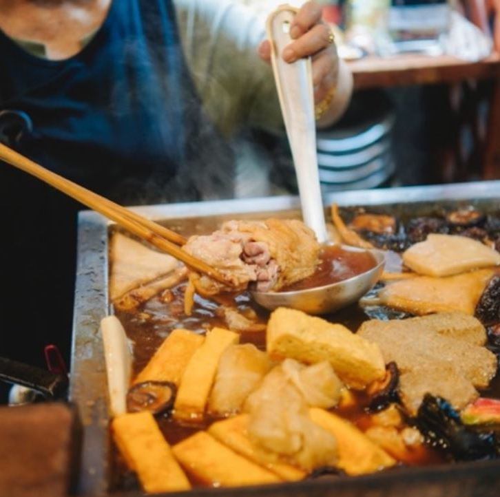 【地元・観光客が集う★】沖縄おでんが「食べ放題」で人気のおでん専門店◎