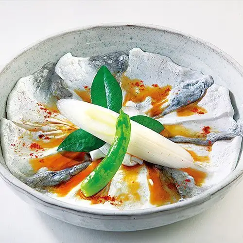 구운 복어 가죽