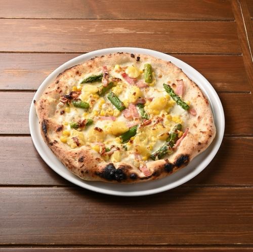 ピッツァバンビーノ～アスパラとコーンマヨ～