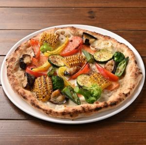 Colorful summer vegetable pizza