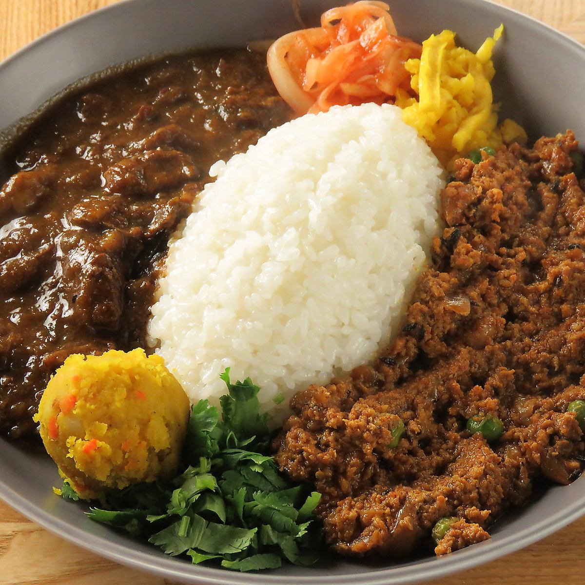カレーのおじさま Fish立川店 公式