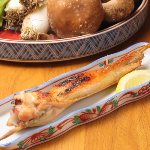 大山鶏大手羽先炭火焼き