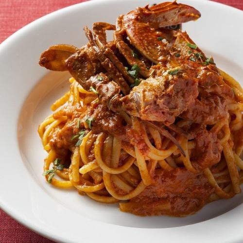 Spaghetti with Tomato Cream Sauce with Migratory Crab