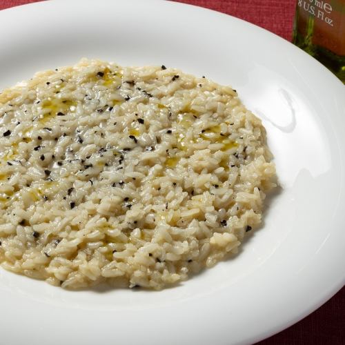 Plenty of cheese risotto with truffle flavor