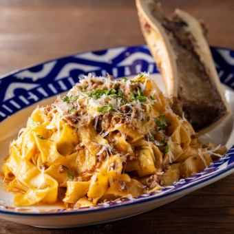 [120 minutes of all-you-can-drink included] Limited-time offer of 4,800 yen to enjoy the addictive flavor of beef bone Bolognese
