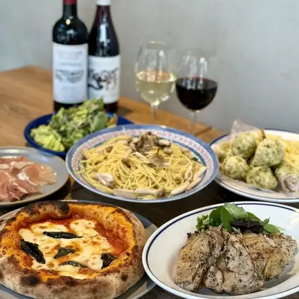 【忘・新年会】120分飲み放題付き 窯焼きピッツァとチキンを楽しむカジュアルコース