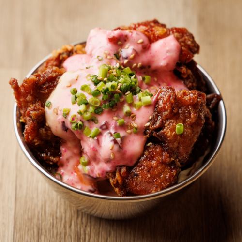 Pink tartar sauce!? Enjoy the exquisite chicken nanban♪