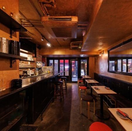 最大25名様までご案内可能◎当店では最大で25名様までご利用いただける貸切のご予約も承っておりますのでお気軽にお問い合わせください！団体様向け飲み放題付き宴会コースのご用意もございます。