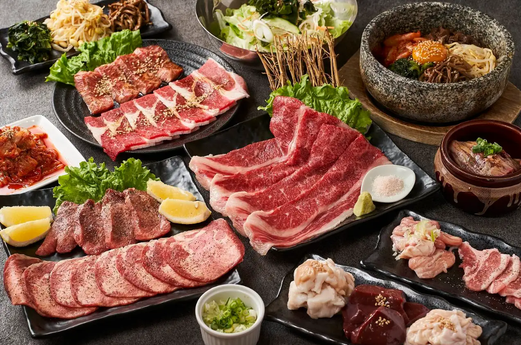 お肉好きも満足いただける飲み放題付コースをお楽しみください♪