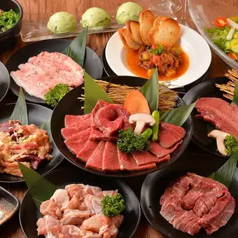 半額！！日曜日限定黒毛和牛含む豪華ファミリー5種盛！10000円→4980円