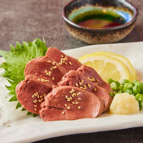 Low-temperature cooked beef liver sashimi