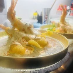 大虾配自制蛋黄酱