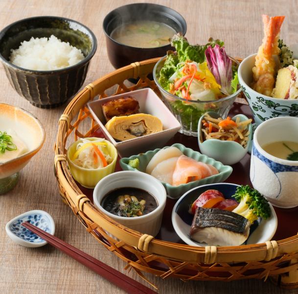 Renewal on March 14th!! [Lunch only] Seasonal flower basket meal