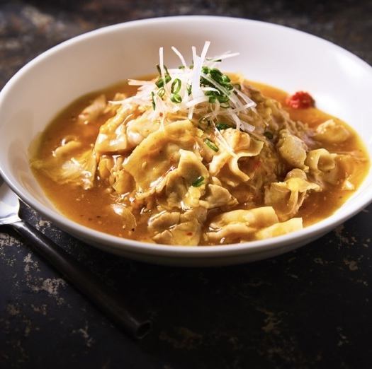 浓汁猪肉和耐力咖喱饭