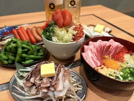【含2小時暢飲】僅限預約！ ！免費贈送A4級和牛臀肉牛排！ 9道菜超值套餐，僅需4500日圓