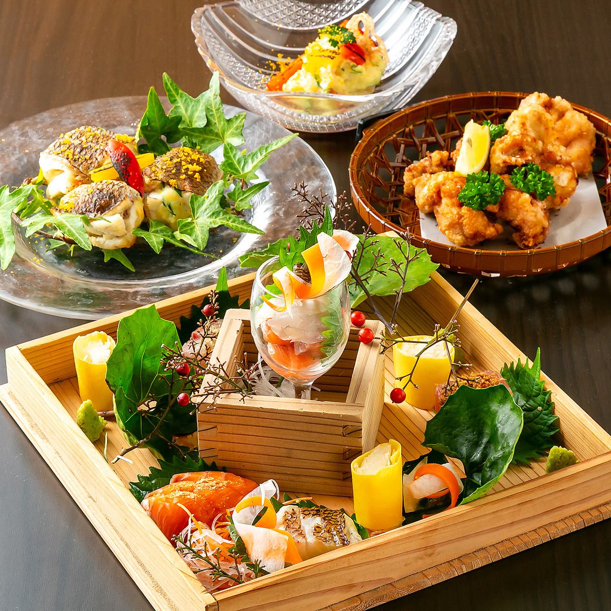 京料理店で修行を積んだ店主が振舞う料理の数々。旬の食材をお楽しみください。