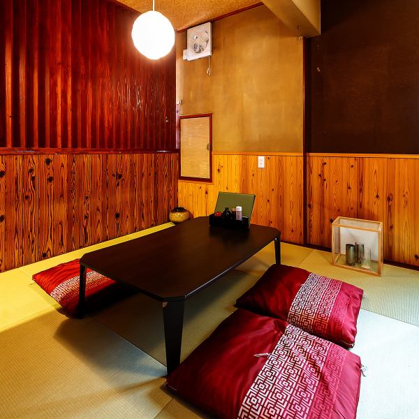 カウンターのお席をご用意いたしております。周りの雰囲気を気にせず、ゆったりとお食事をお楽しみいただけます。お一人様でのご利用も歓迎しております。ぜひお気軽にご来店ください。