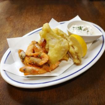白身魚と甘海老のフリット　～自家製タルタルソース～