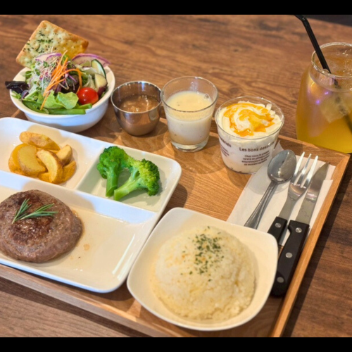 和牛はちみつ牛ハンバーグセット