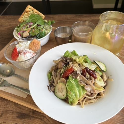 季節の野菜ペペロンチーノセット