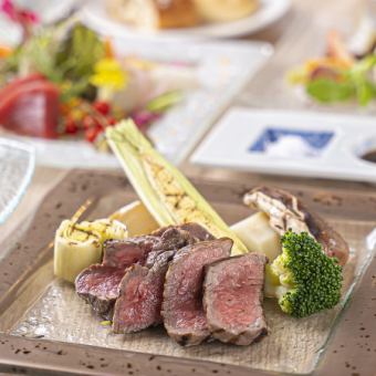 【ディナータイム・Aコース】特選近江牛イチボのローストビーフなど絶品揃い◆5,950円(税込)から