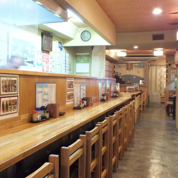Calm down counter seats slowly take a meal while drinking.It is a house tavern that you can enjoy easily without feeling ♪ Please feel free to peek ♪ It is reasonable and delicious It also has menus that can be enjoyed cherishly at the end of work.