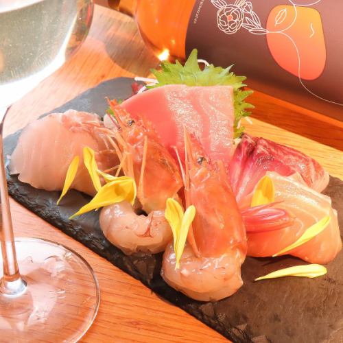 豊洲直送の新鮮なお寿司