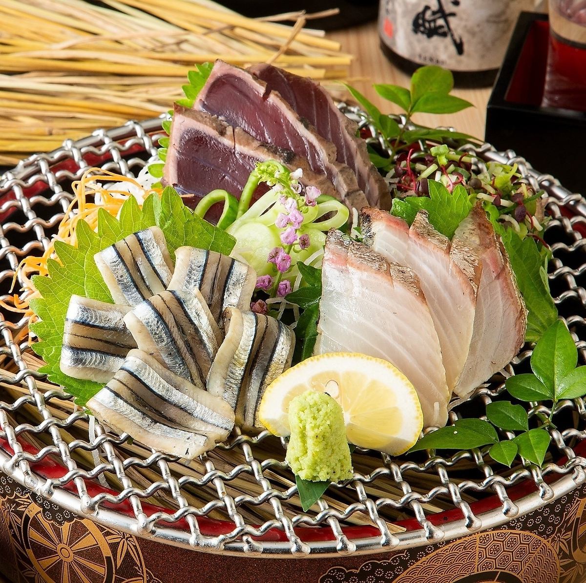 Excellent compatibility with alcohol ◎ Please enjoy fresh fish delivered directly from the market in a private room!