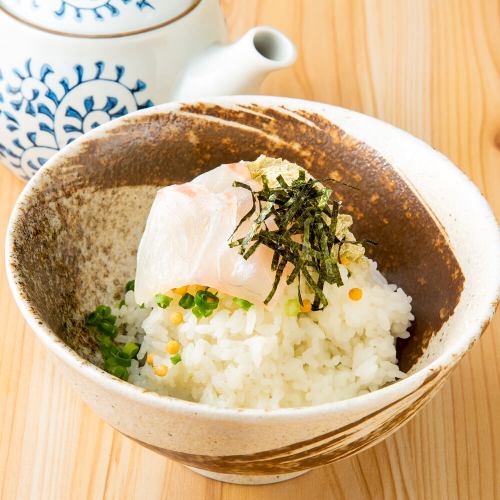 鯛とおぼろ昆布茶漬け