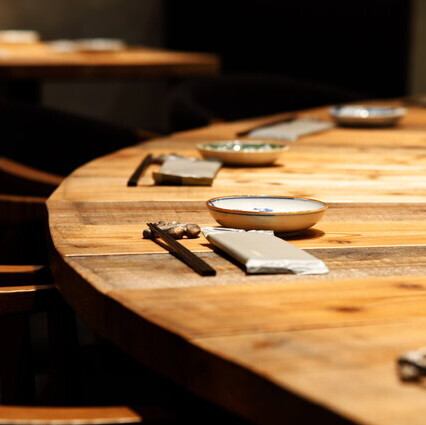 お洒落で落ち着ける店内となっております。