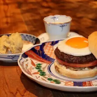 【土日祝日のお昼限定の完全予約制】炭焼き和牛バーガーセット