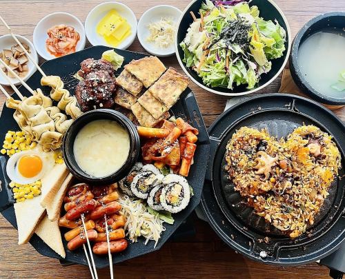 [All-you-can-drink for 100 minutes] Limited to 3 groups of 10 people per day from Sunday to Thursday Special mokbang set! Popular Korean street food, reservation required