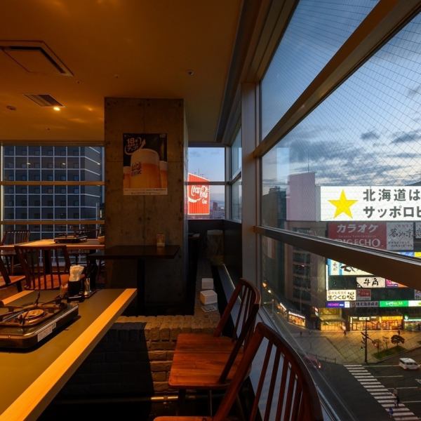 2 minutes walk from Susukino station.Please enjoy the special lamb in the open shop overlooking the main street of Susukino.The spacious seating arrangement allows you to enjoy your meal calmly.