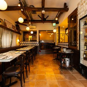 2Fにはプロジェクターも完備！結婚式2次会などにも大好評です♪