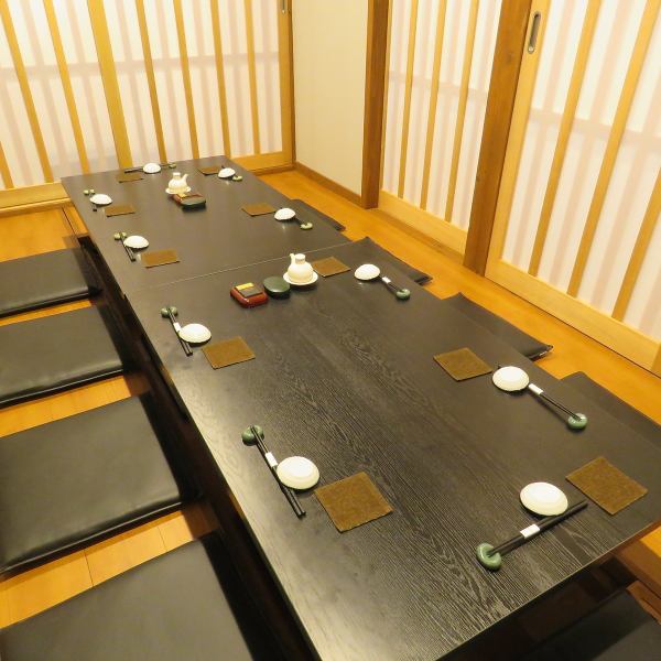 The horigotatsu seats in a completely private room that can be used by 3 people or more can be used by a maximum of 18 people by removing the partition.It can be used in various scenes such as entertainment and dinner parties! Prepare a private room according to