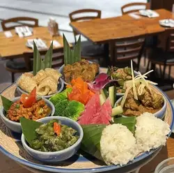 【予約のお客様限定】タイ北部料理が集まってる御膳「カントーク」